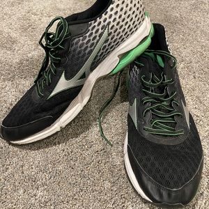 Mizuno running shoes